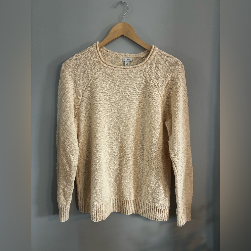 LL Bean Cream Crew Neck Sweater Size Medium